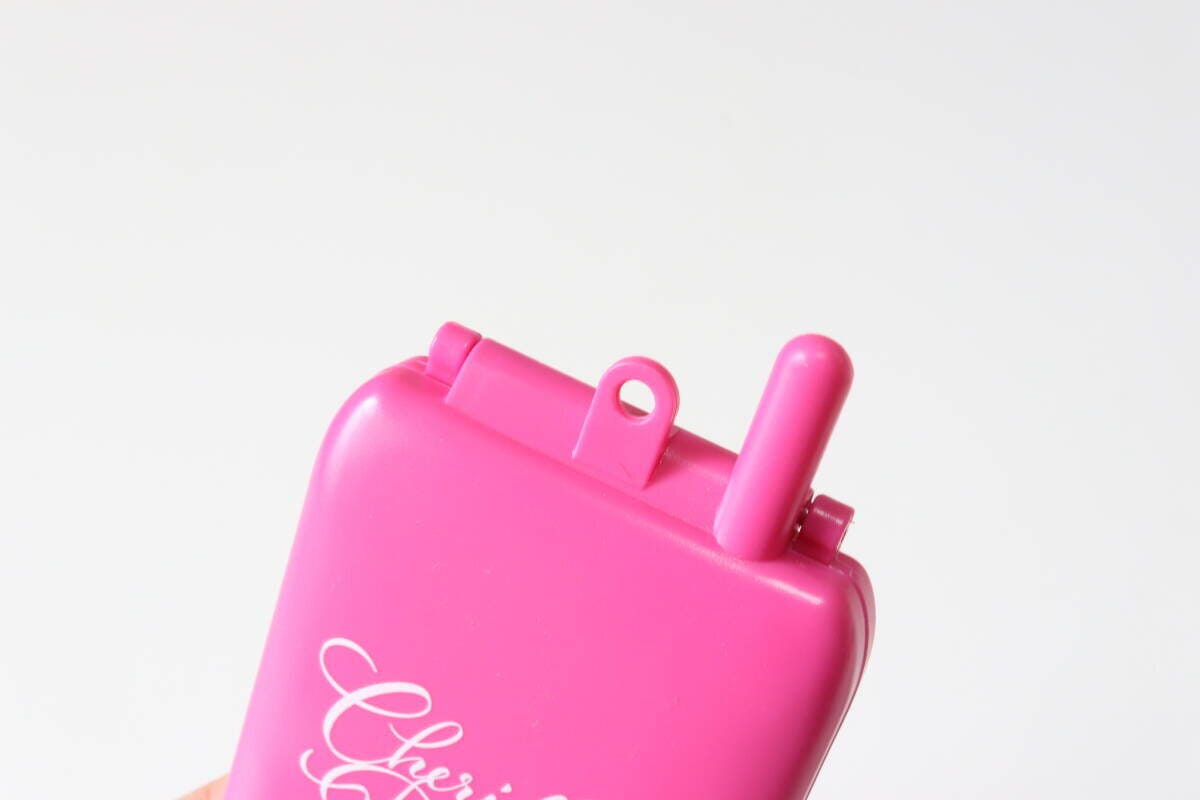 ダイソー　コンパクトミラー　ガラケー　ストラップホール