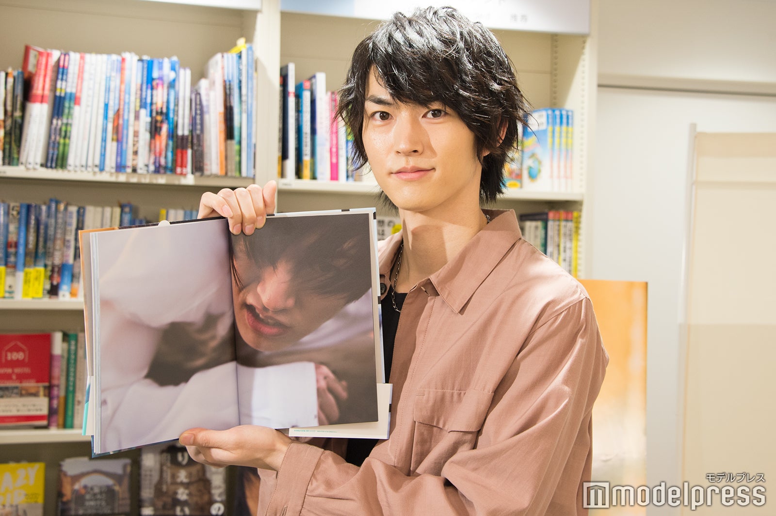 いつの間にか泣いていたというカット（C）モデルプレス