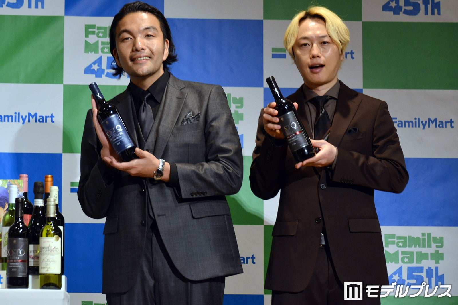 盛山晋太郎、リリー（C）モデルプレス