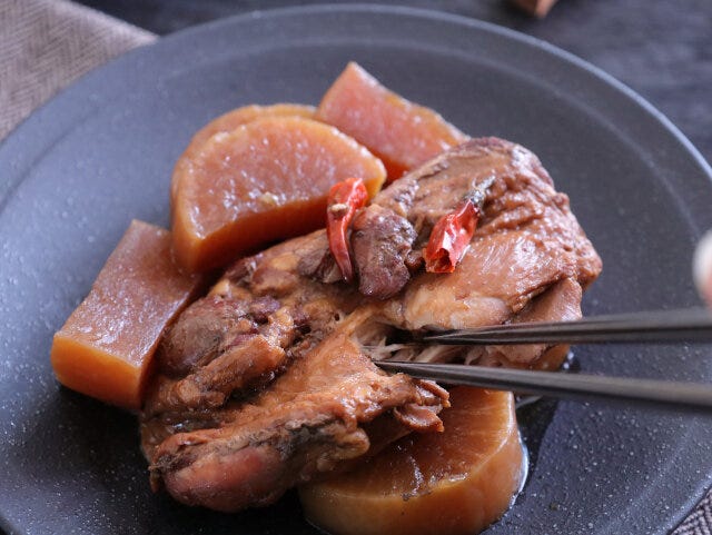 鶏と大根の煮物