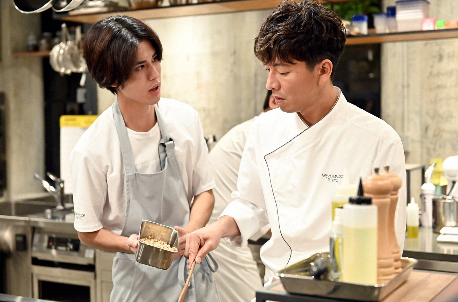 寛一郎、木村拓哉／「グランメゾン東京」第6話より（C）TBS
