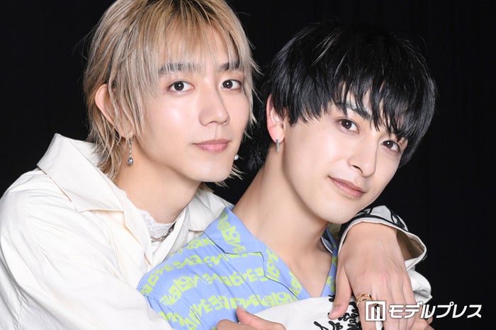駒木根葵汰＆新原泰佑、BL作品ラブシーンで“支え合い” 互いへの感謝・関係性の変化明かす【「２５時、赤坂で」インタビュー】