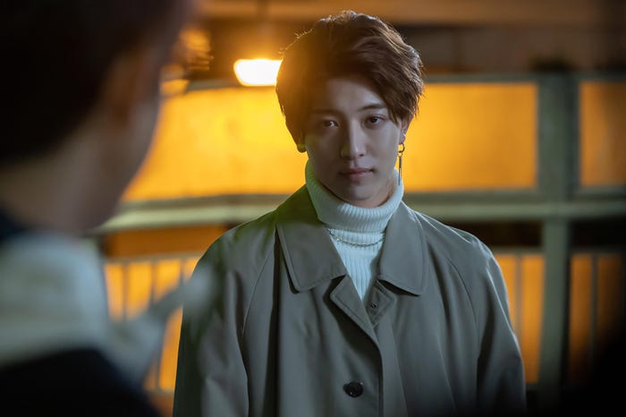 中村嶺亜「犬と屑」最終話より(C)朝賀庵/講談社/「犬と屑」製作委員会・MBS