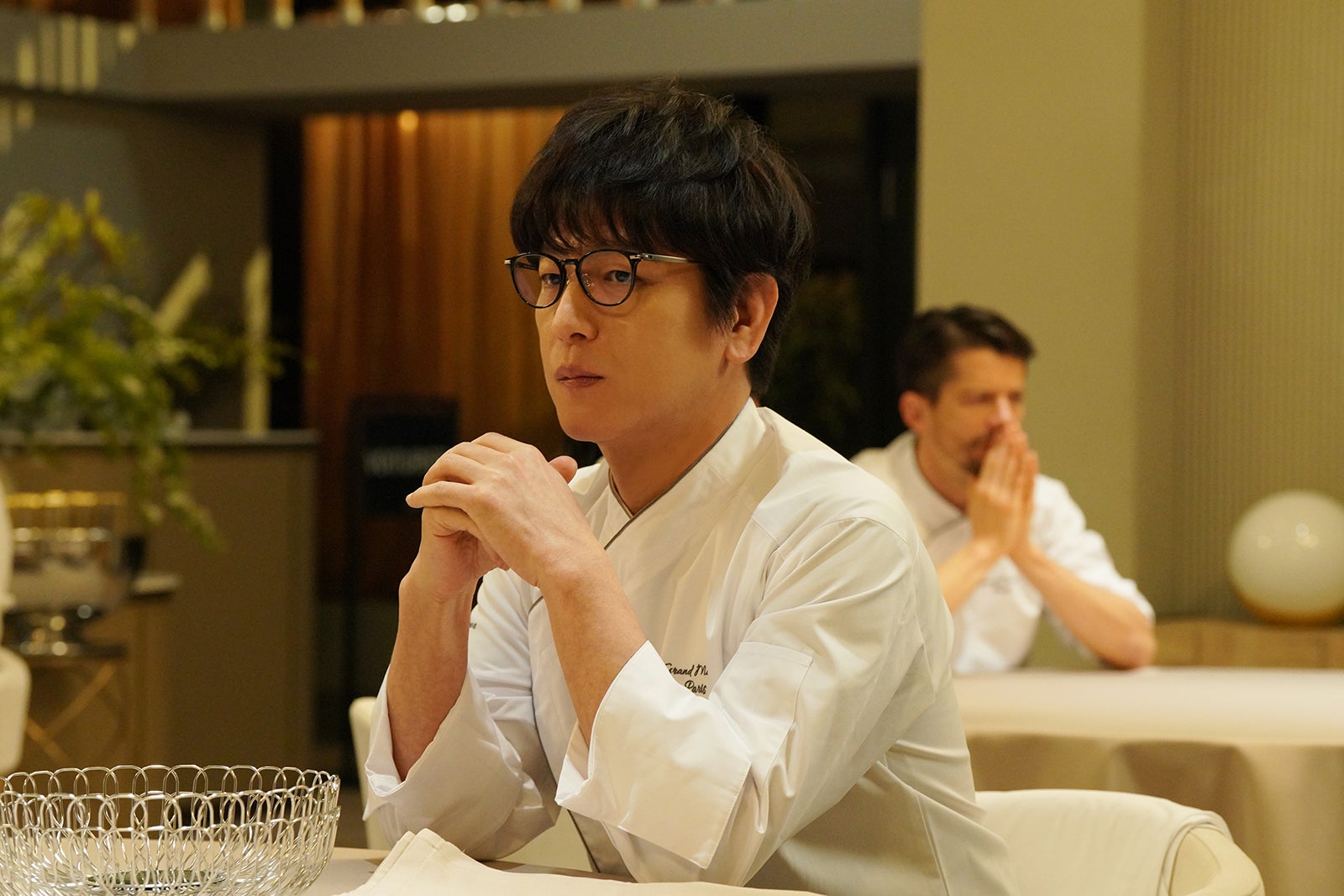 及川光博（C）2024映画「グランメゾン・パリ」製作委員会