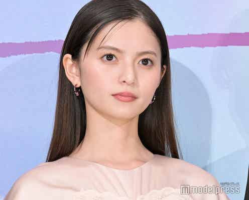 齋藤飛鳥、スリットドレスで美脚チラ見せ 最近ついた嘘明かす「日常的についている」【推しの子】