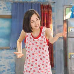 水原希子/ICEカップヌードル新CM「氷入れすぎた」篇メイキングカットより