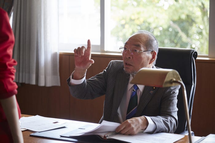 ガッツ石松(C)2017『リベンジgirl』製作委員会