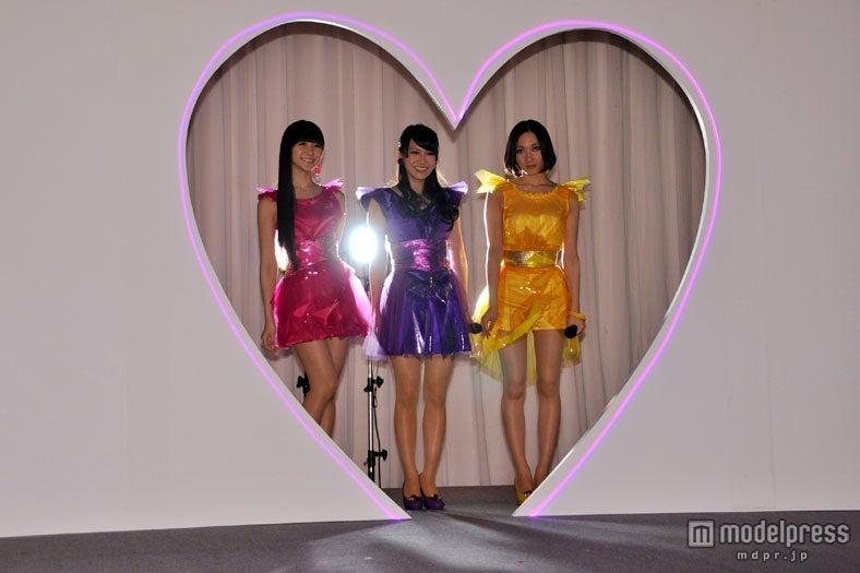 （写真左から）かしゆか、あ～ちゃん、のっち