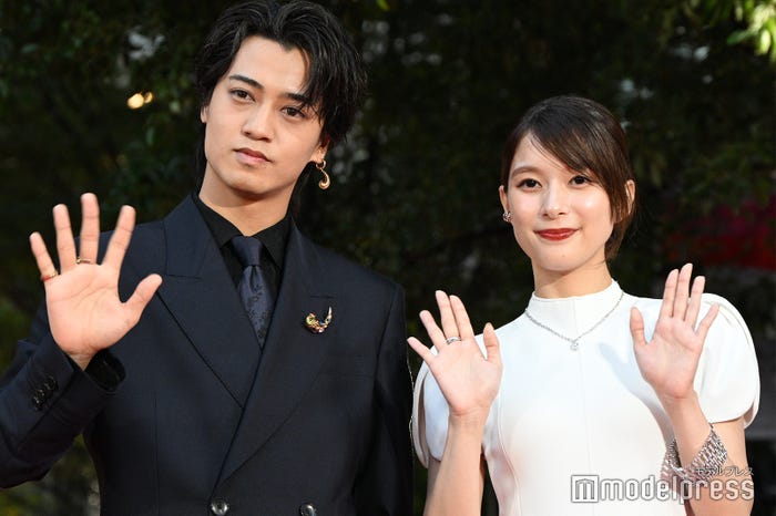 (C)モデルプレス