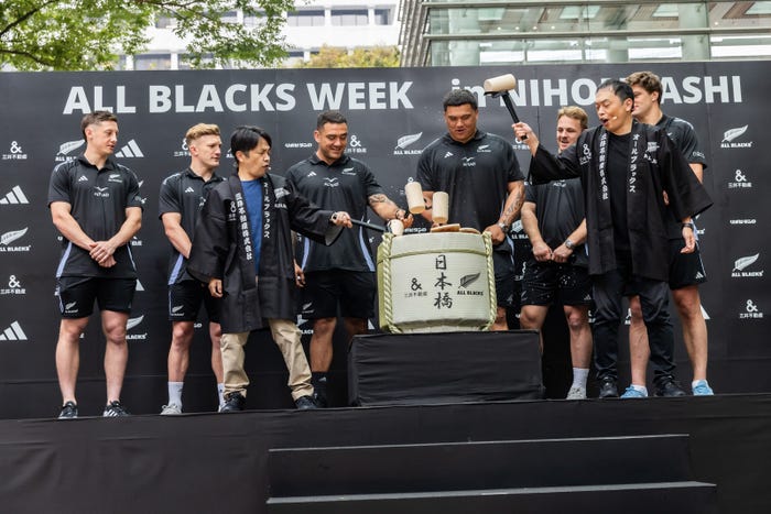 中川家、オールブラックス(提供写真)