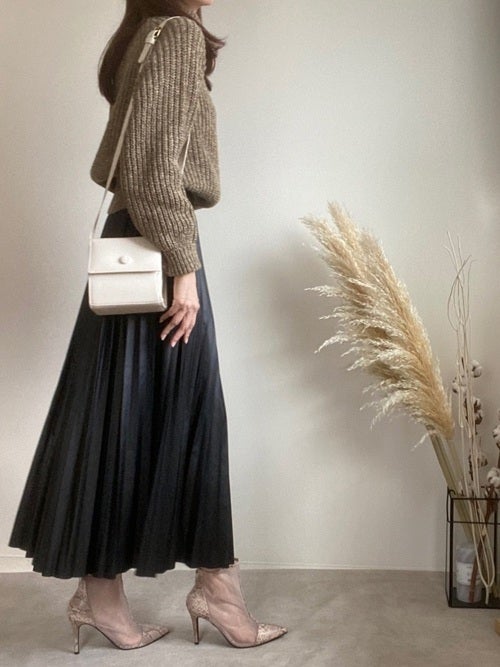 ユニクロ おしゃれさんのお気に入り 秋トップス 4選 モデルプレス