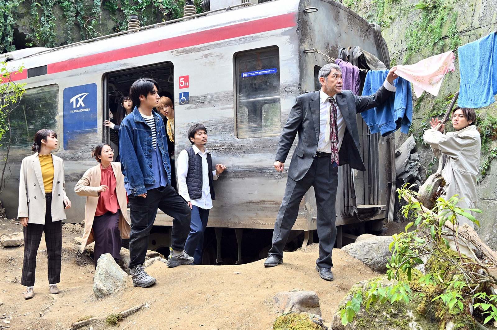 赤楚衛二、杉本哲太、山田裕貴ら「ペンディングトレイン―８時２３分、明日　君と」第4話より（C）TBS