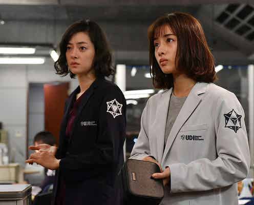 “ほぼすっぴん”の石原さとみ、新境地を脚本家・プロデューサー絶賛「存在のイメージが変わった」<アンナチュラル>