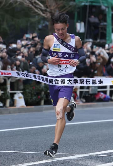 12月に疲労骨折の駒大・佐藤圭汰 状態「5割くらいだった。気持ちで頑張った」 2年連続区間新の快走 瀬古氏ムチャぶり「来年走って」に「卒業です」