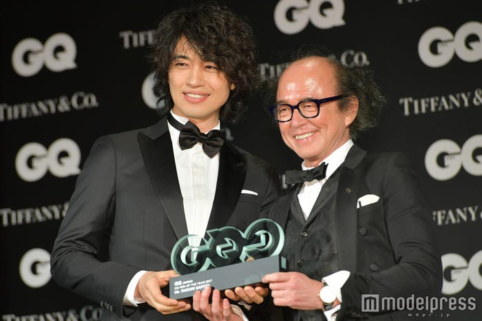 斎藤工、鈴木正文氏 (C)モデルプレス