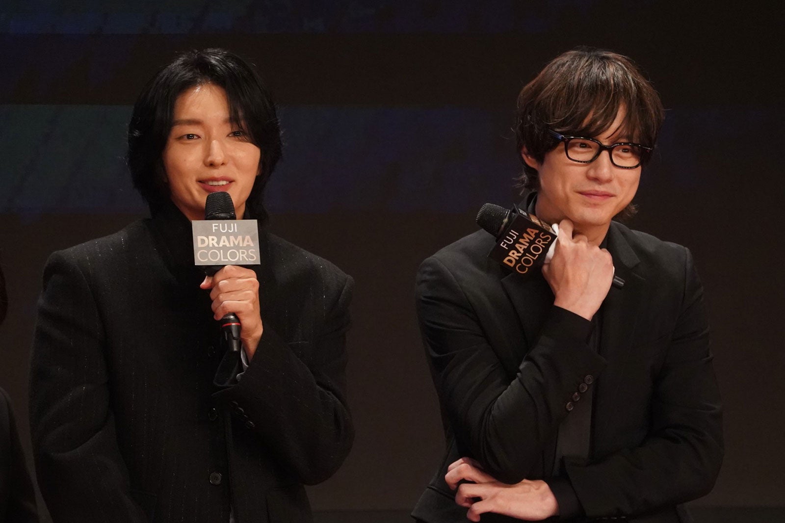 イ・ジュンギ、坂口健太郎（C）フジテレビ