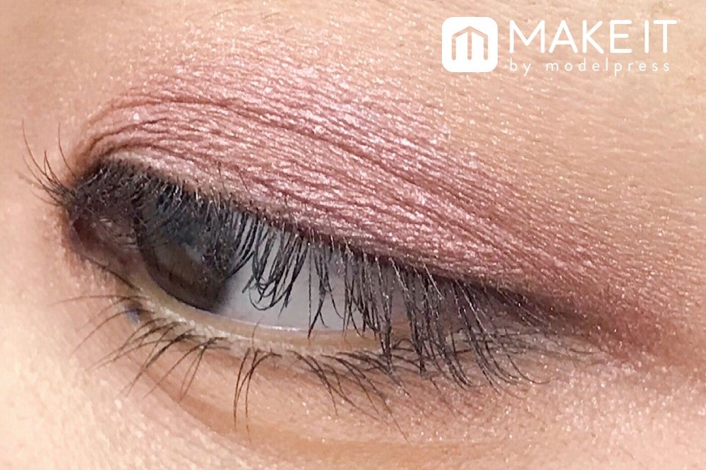 ADDICTION／ザ アイシャドウ／144 Vintage Rose 使用 (C)メイクイット