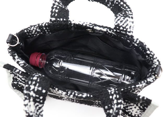 ペットボトルがすっぽり入る