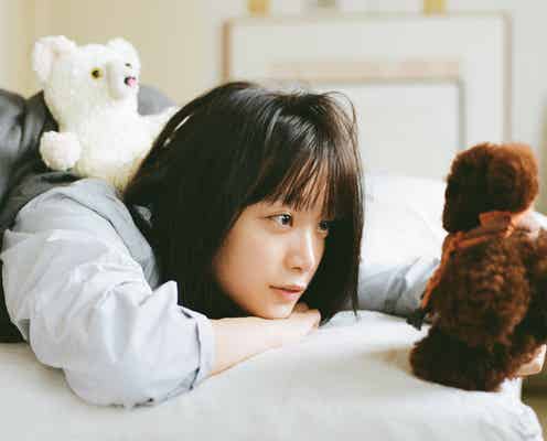 深川麻衣、オフショット感満載 “2人暮らし”がテーマの初カレンダー決定