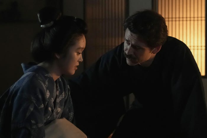 高石あかり、トミー・バストウ「ばけばけ」第90話(C)NHK