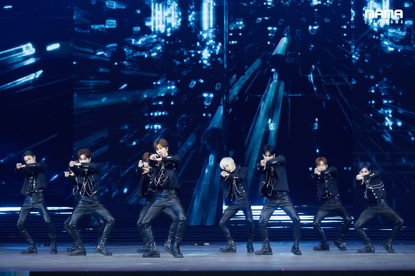 CRAVITY（C）CJENMCo.,Ltd,AllRightsReserved.