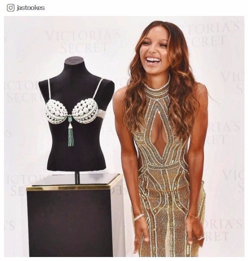 ジャスミン・トゥークスInstagramより