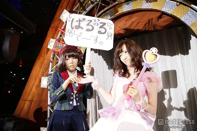 『AKB48グループ じゃんけん大会～拳で勝ち取れ！1／300ソロデビュー争奪戦～』（C）AKS