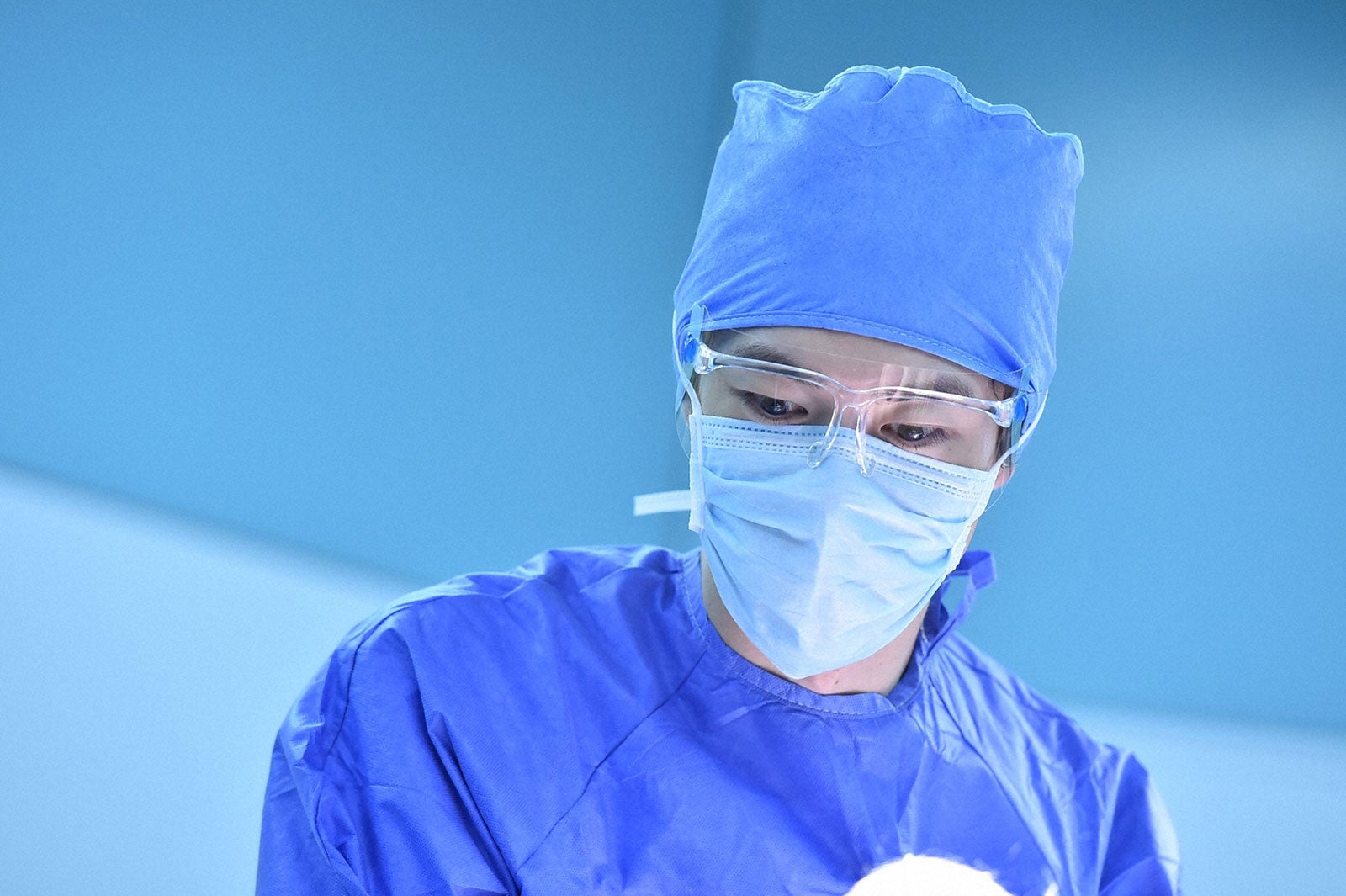 宮沢氷魚／「コウノドリ」第4話より（画像提供：TBS）