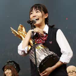 AKB48「第4回じゃんけん大会」で優勝した松井珠理奈/(C)AKS