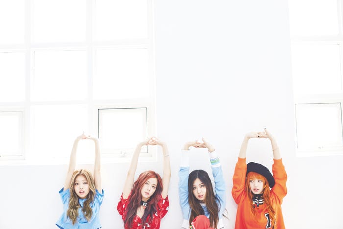 BLACKPINK「mini」9月号(2017年8月1日発売、宝島社)/画像提供:「mini」(宝島社)より