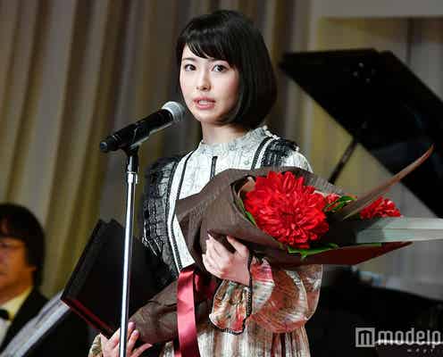 浜辺美波「騙されてよかった」 「キミスイ」で新人賞受賞<第30回日刊スポーツ映画大賞>