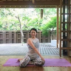 座りっぱなしで歪み太りがきになる!太り癖予防の姿勢ケア