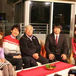 出演者(左から)平愛梨、 南原清隆、三浦雄一郎、三浦豪太、森本 智子(テレビ東京アナウンサー)/画像提供:テレビ東京