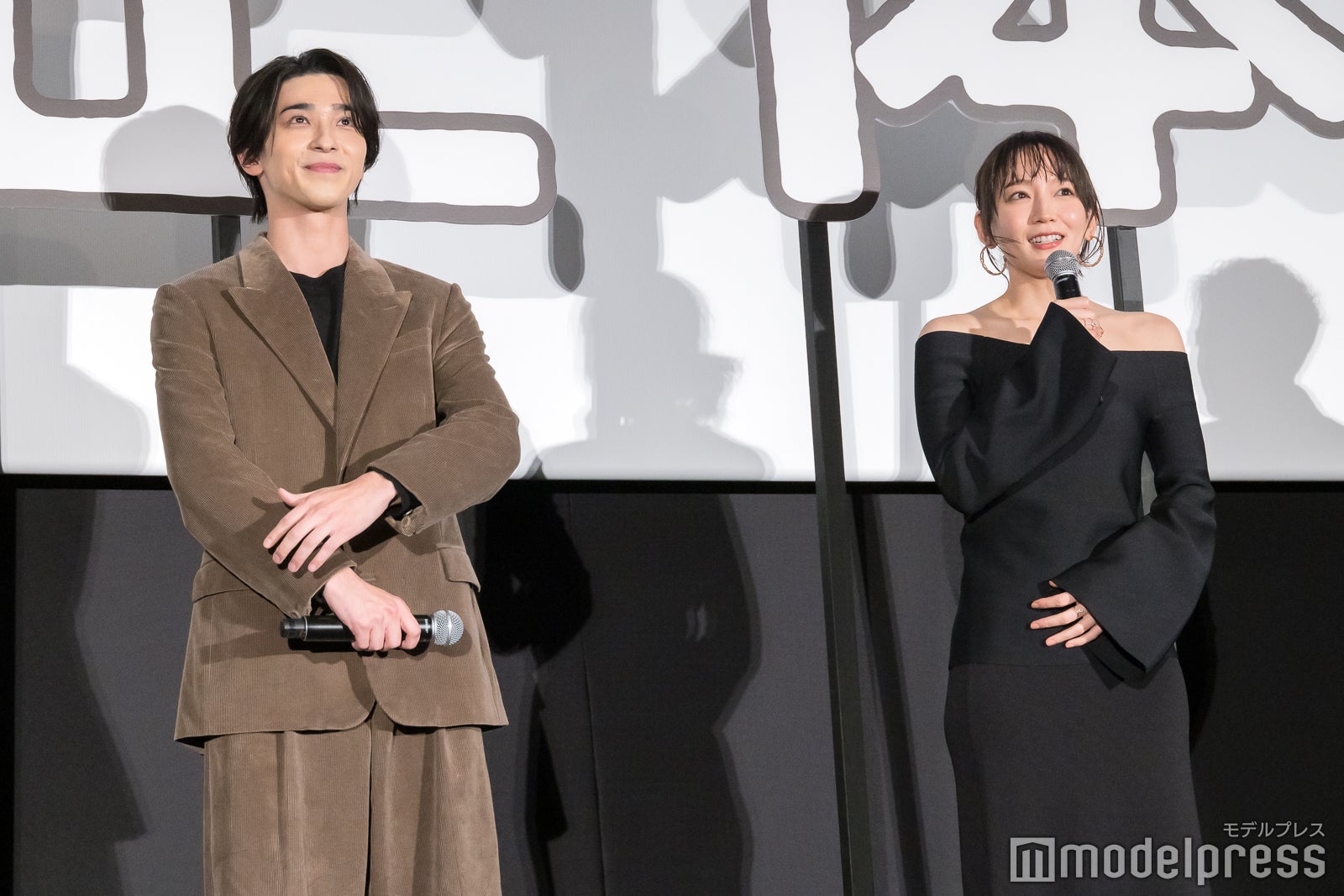 横浜流星、吉岡里帆（C）モデルプレス