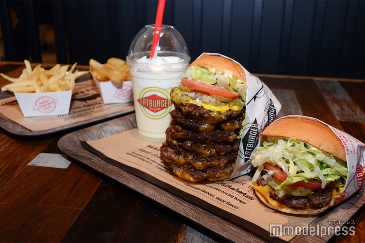 画像7 27 渋谷の最新食スポット Mag7 が熱い 巨大バーガーに果物パフェ イケメンが握る 飲めるおにぎり屋 も 潜入レポ モデルプレス