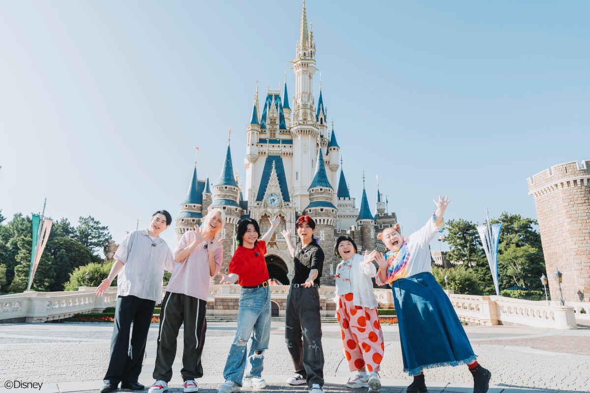 Mrs. GREEN APPLE「テレビ×ミセス」東京ディズニーリゾートでコラボイベント＆びしょ濡れアトラクション満喫 これからの夢語る貴重トークも
