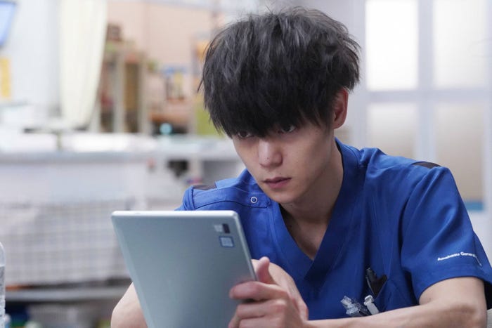 窪田正孝/「ラジエーションハウス~放射線科の診断レポート~」第5話より(C)フジテレビ