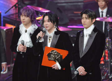 レコ大 ミセス3連覇の瞬間→振る舞いが凄かったと話題のライバルのアーティスト「悔しいはずなのに」 立ってお辞儀、振り向いて笑顔拍手 「感動」「良い人たちだな」「礼儀正しさ目立った」