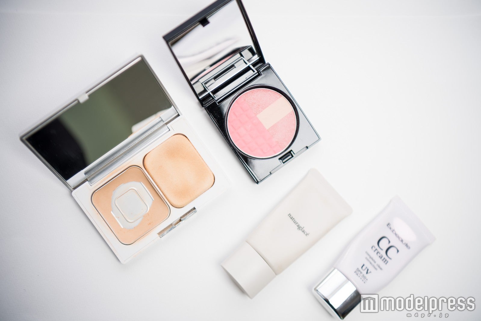 （C）モデルプレス