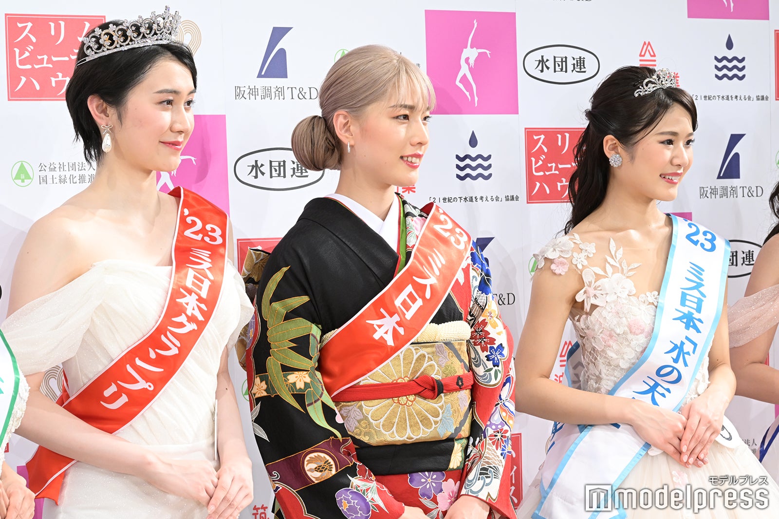 吉岡恵麻さん、江村美咲さん、竹田聖彩さん （C）モデルプレス