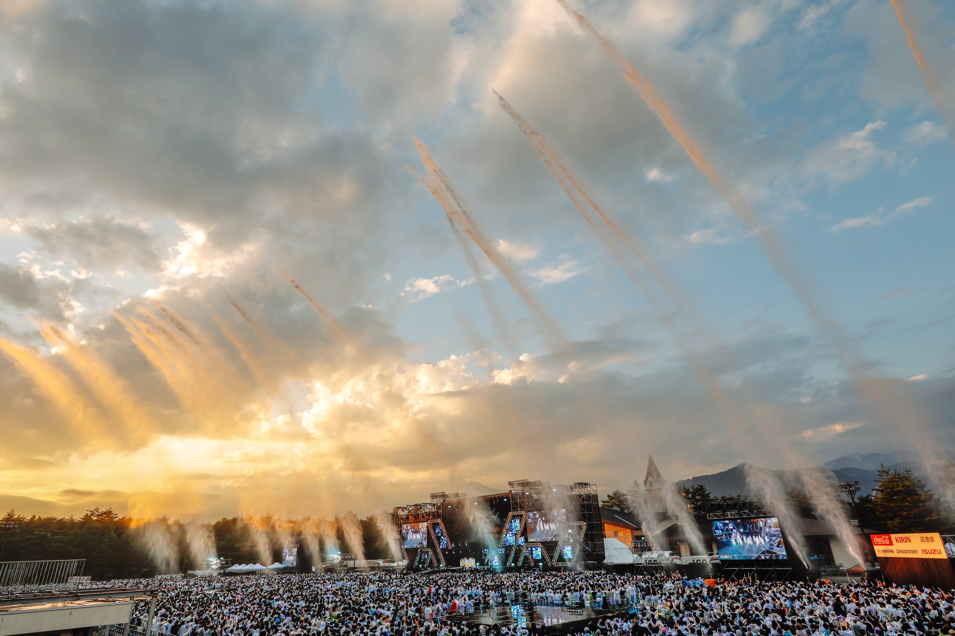 日向坂46「W-KEYAKI FES.」Day3／撮影：上山陽介