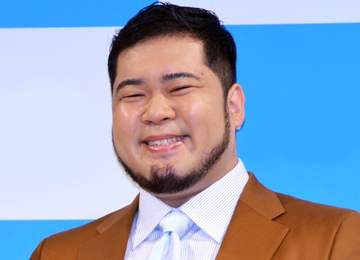 松井ケムリ、海外旅行で「父親だけ税関が別室」大手証券会社副社長 父の家庭内で話した一言にスタジオ騒然 ウイカ「漫画でしか聞かない！」