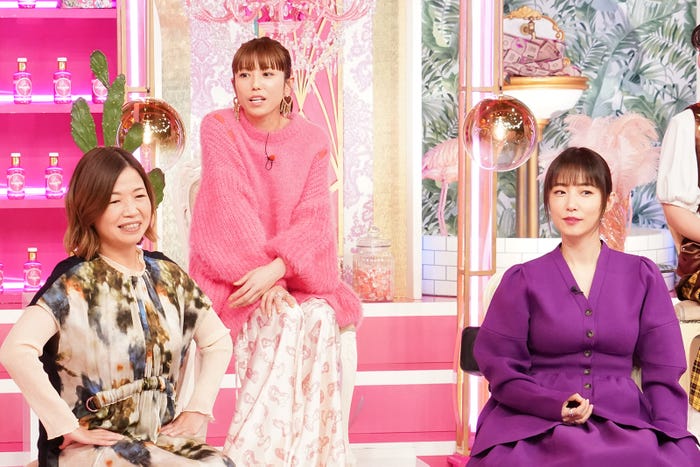 (左から)大久保佳代子、若槻千夏、MEGUMI (C)日本テレビ