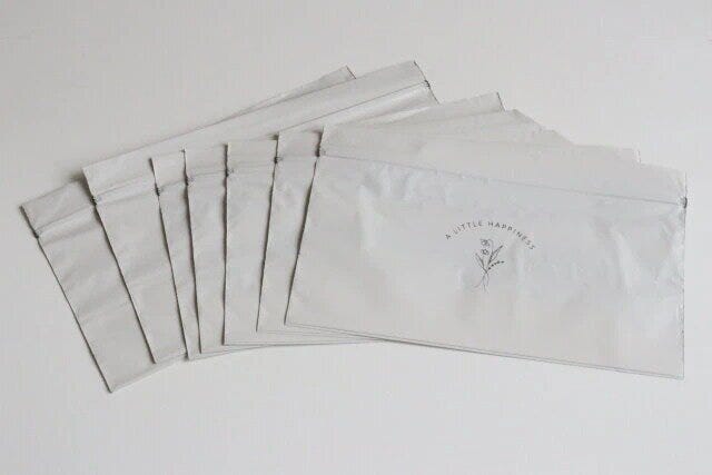 ダイソーの置き型サニタリーバッグ