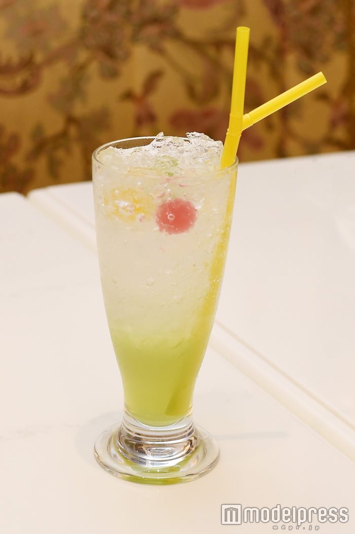 “ディズニー・イースター”スペシャルノンアルコールカクテル¥1,140(C)モデルプレス