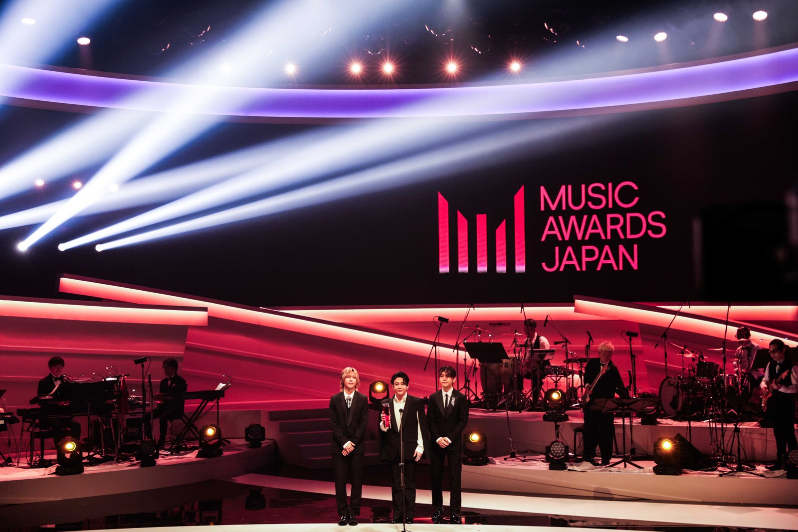 Mrs. GREEN APPLE（C）CEIPA／MUSIC AWARDS JAPAN2025