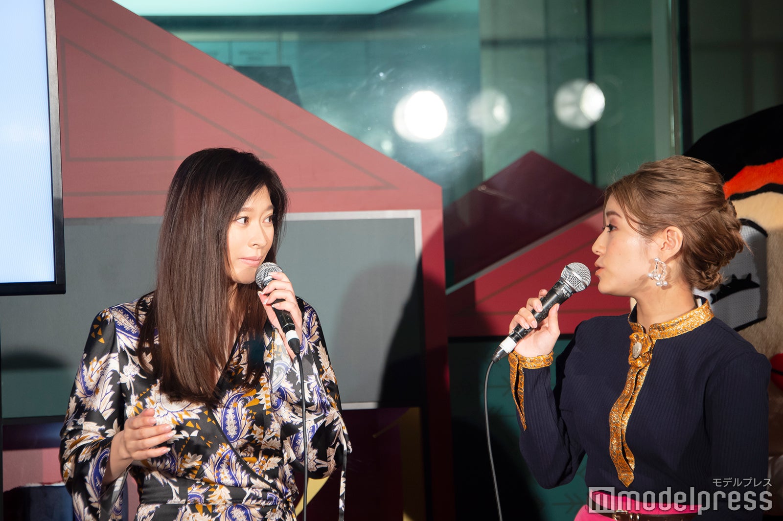 （左から）篠原涼子、IMALU（C）モデルプレス