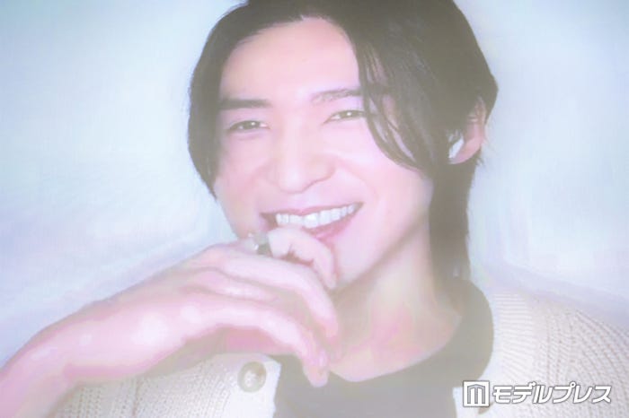 リモート参加の目黒蓮(C)モデルプレス