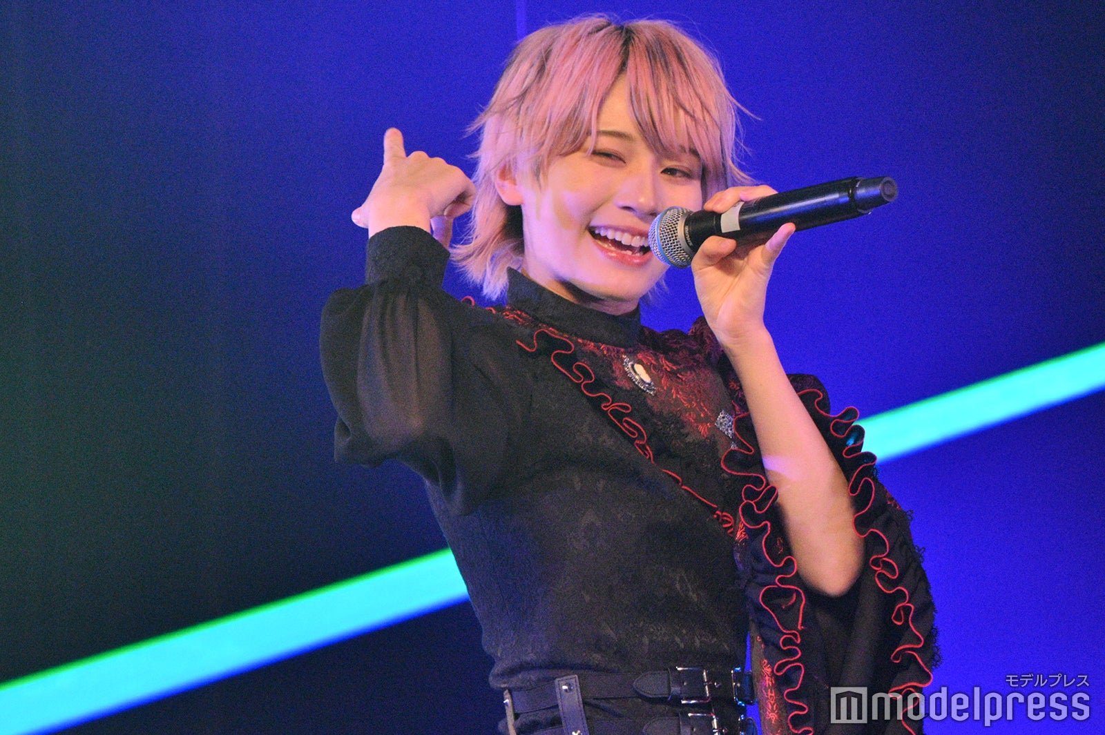 AVAM（C）モデルプレス