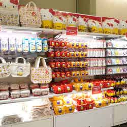 Hello Kitty展オリジナルグッズ(C)2024 SANRIO CO., LTD. APPROVAL NO. SP650123